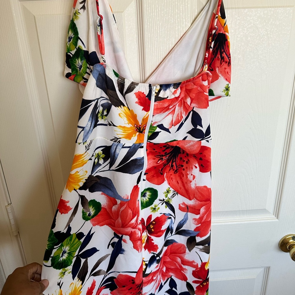 Various dresses - Picture 2 of 11
